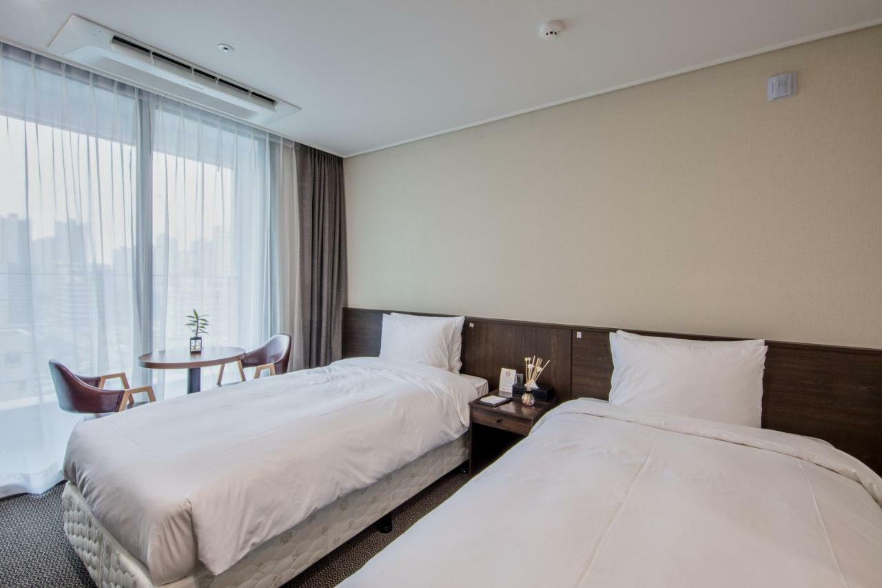 Riviera Incheon Airport Hotel Exterior foto
